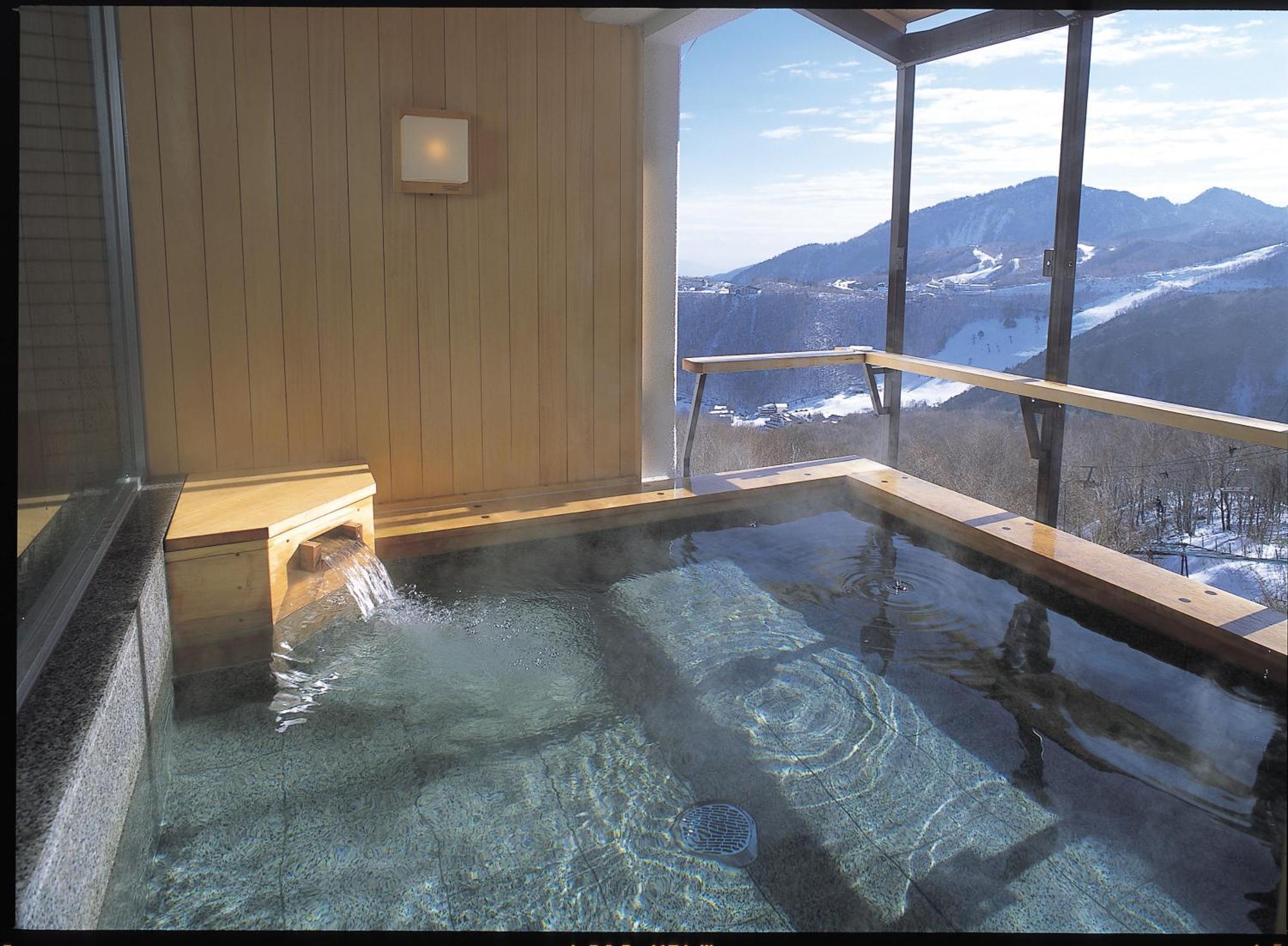 Hotel Higashidate Яманучи Екстериор снимка